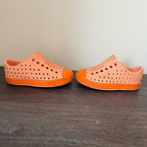Native Jefferson Slip on Waterproof Shoe Baby/Toddler Size 4